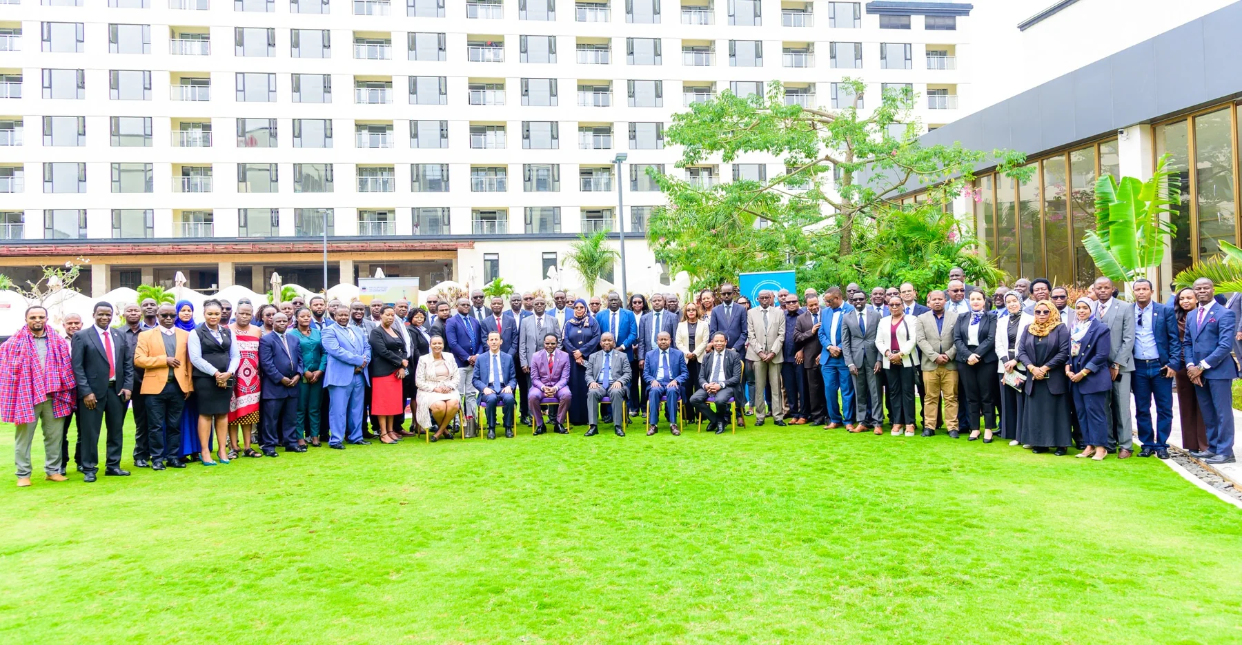 Large corporate event group photograph