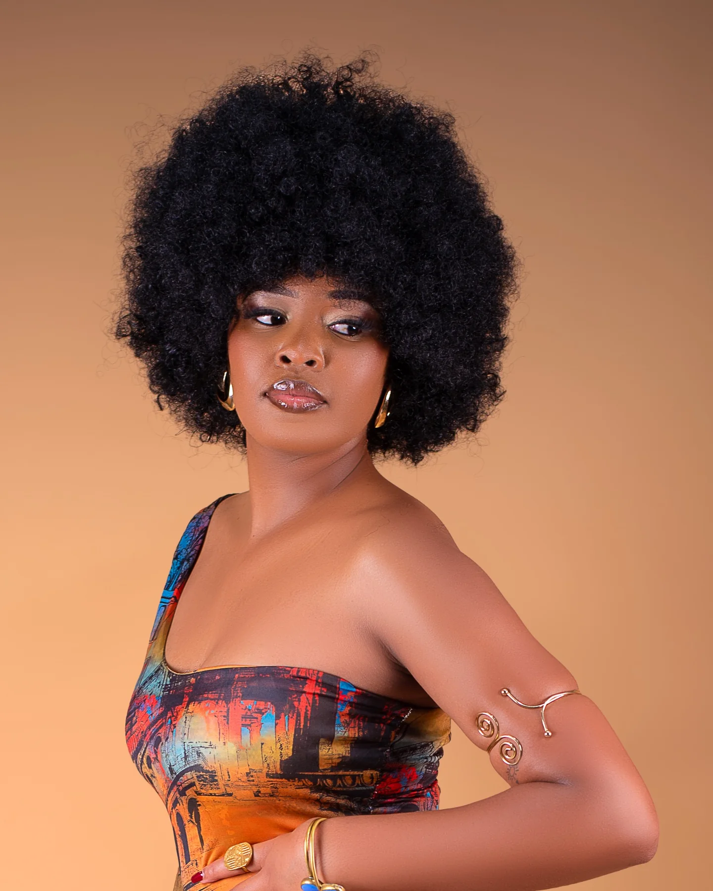 Close-up editorial afro portrait